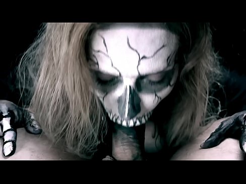 ❤️ Demonsko dekle sesa kurca s svojimi črnimi usti in pogoltne spermo. ❤ Porno pri nas sl.tubesexer-com.ru ❤