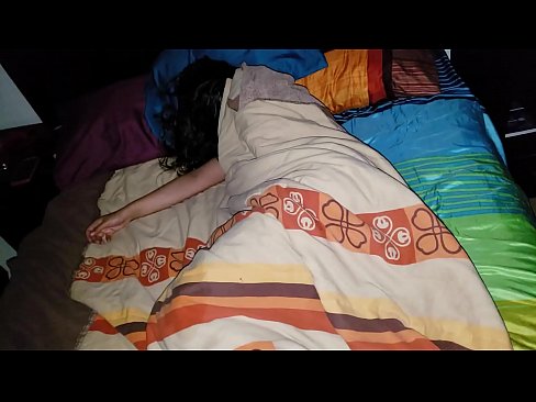 ❤️ Stepson berači svojo mlado mačeho, medtem ko ona spi. ❤ Porno pri nas sl.tubesexer-com.ru ❤